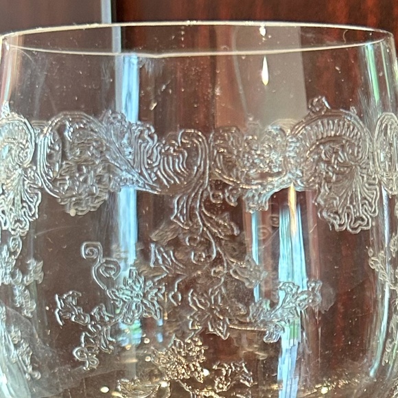 Crystalex Wine Glass Bohemia Crystal Clear Etched Queen's Lace Goblet 5.75"High. - Picture 4 of 6